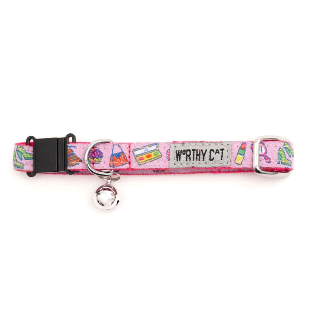 Fashionista Cat Collar with a safety snap clasp